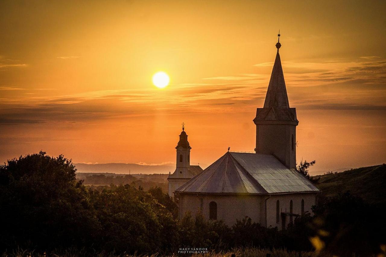 Guesthouse Ilona Velky Kamenec ภายนอก รูปภาพ