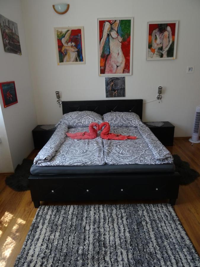 Guesthouse Ilona Velky Kamenec ภายนอก รูปภาพ