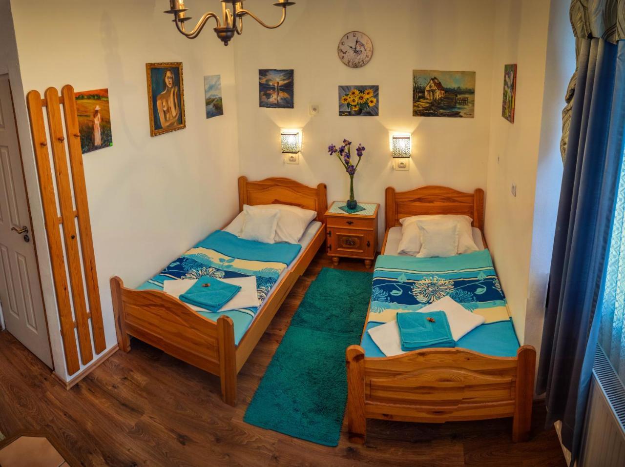 Guesthouse Ilona Velky Kamenec ภายนอก รูปภาพ