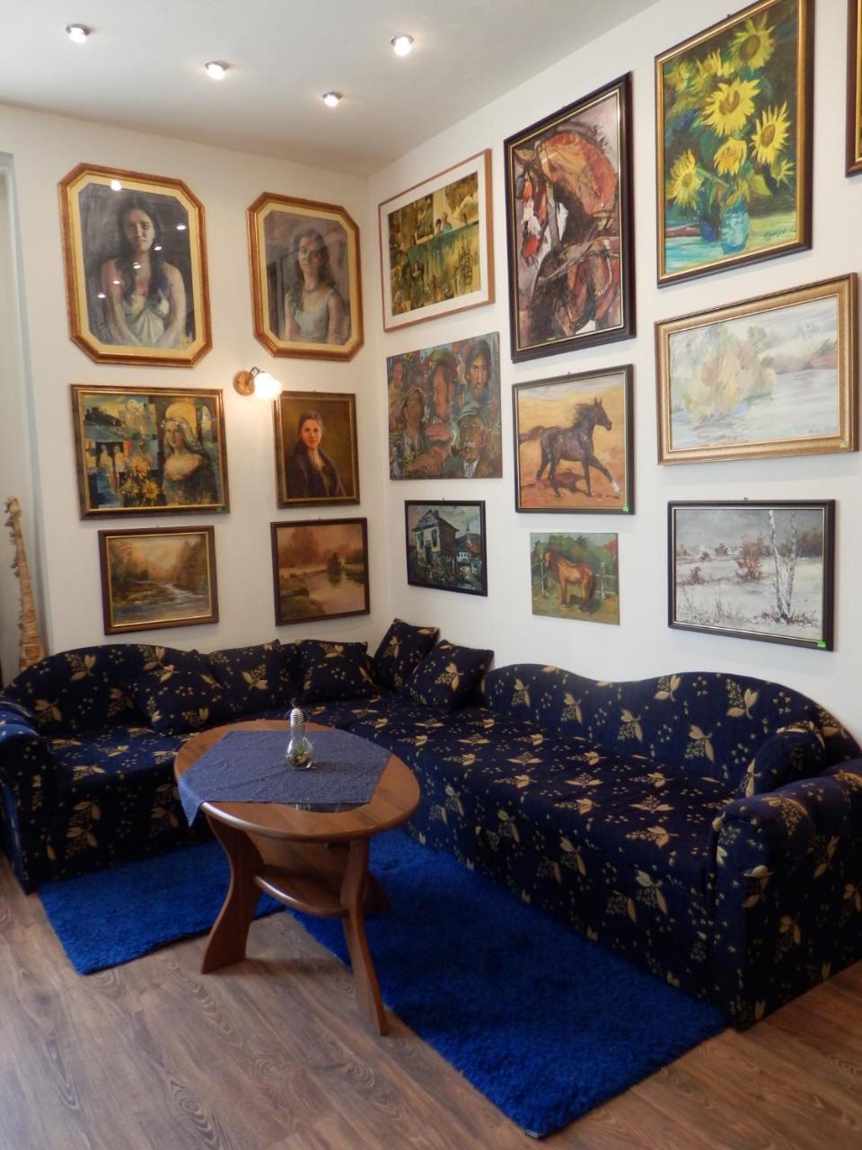 Guesthouse Ilona Velky Kamenec ภายนอก รูปภาพ